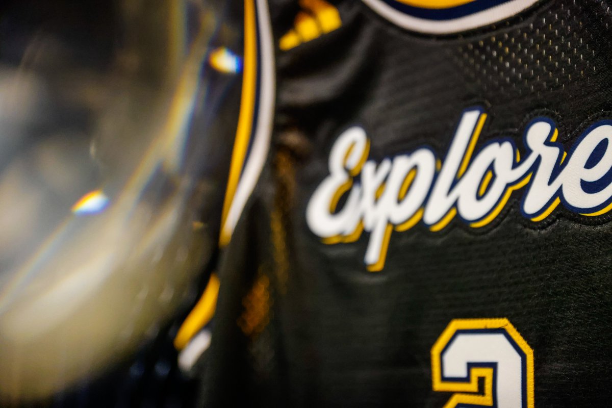 LaSalle_MBB's tweet photo. Big game, new threads 👀

#Authenticity | #GoExplorers🔭 https://t.co/IOJtOQQKKN