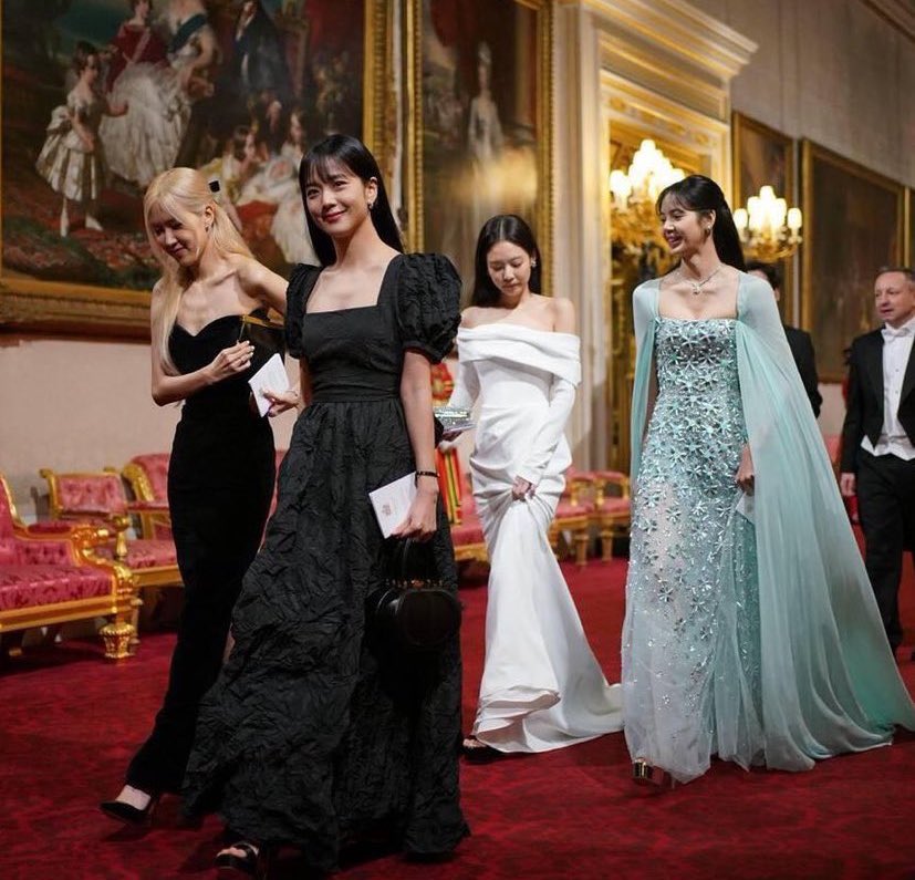 BBU_BLACKPINK's tweet photo. #BLACKPINK with The Royalties and World Leaders these past few days. Indeed the South Korea’s Representative @BLACKPINK https://t.co/CYef7WCwbK