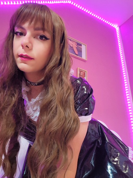 Thank you internet for making me a famous sissy bitch https://t.co/Nujc0a23x1