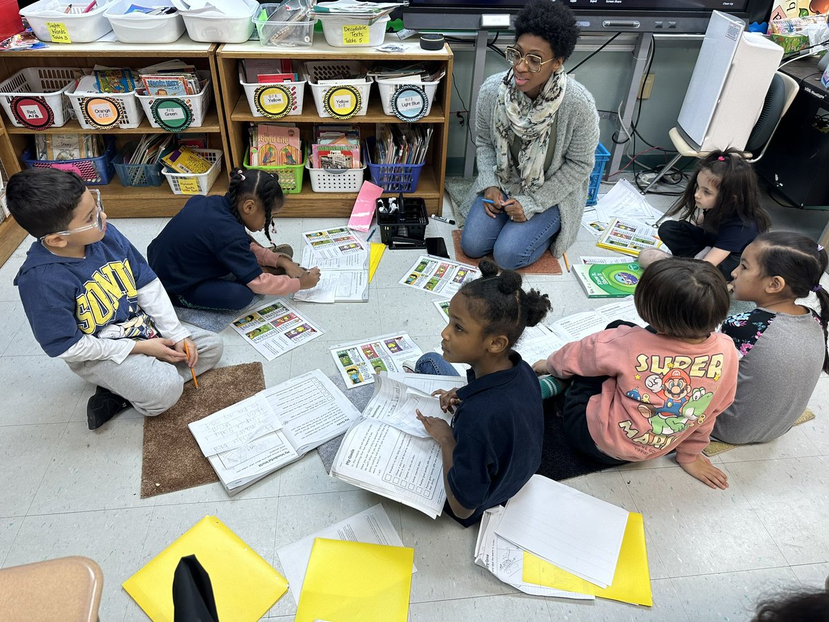 LiteracyRocco's tweet photo. It was so much fun visiting 24Q068 to see the amazing work K-2 teachers are doing implementing @HMHCo small group instruction. We also met in grade teams to examine @acadience Instructional Groupings so we can continue to plan targeted instruction 🎉 @NYC_District24 @QCarolyneQ1 https://t.co/72VswovfET