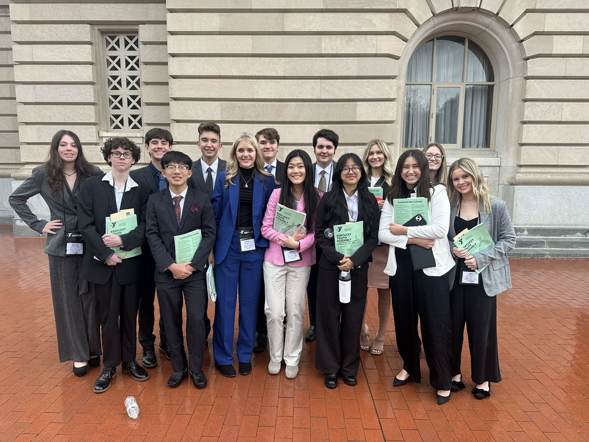 missrigginsmath's tweet photo. What a fantastic KYA conference with these Spartans! They represented our school so well as they debated bills with other students at our State Capitol building. We are especially proud of Kenny Chen and Max Davis for winning Outstanding Speaker and Outstanding Delegate! ⚔️ https://t.co/bgHs55nBxV