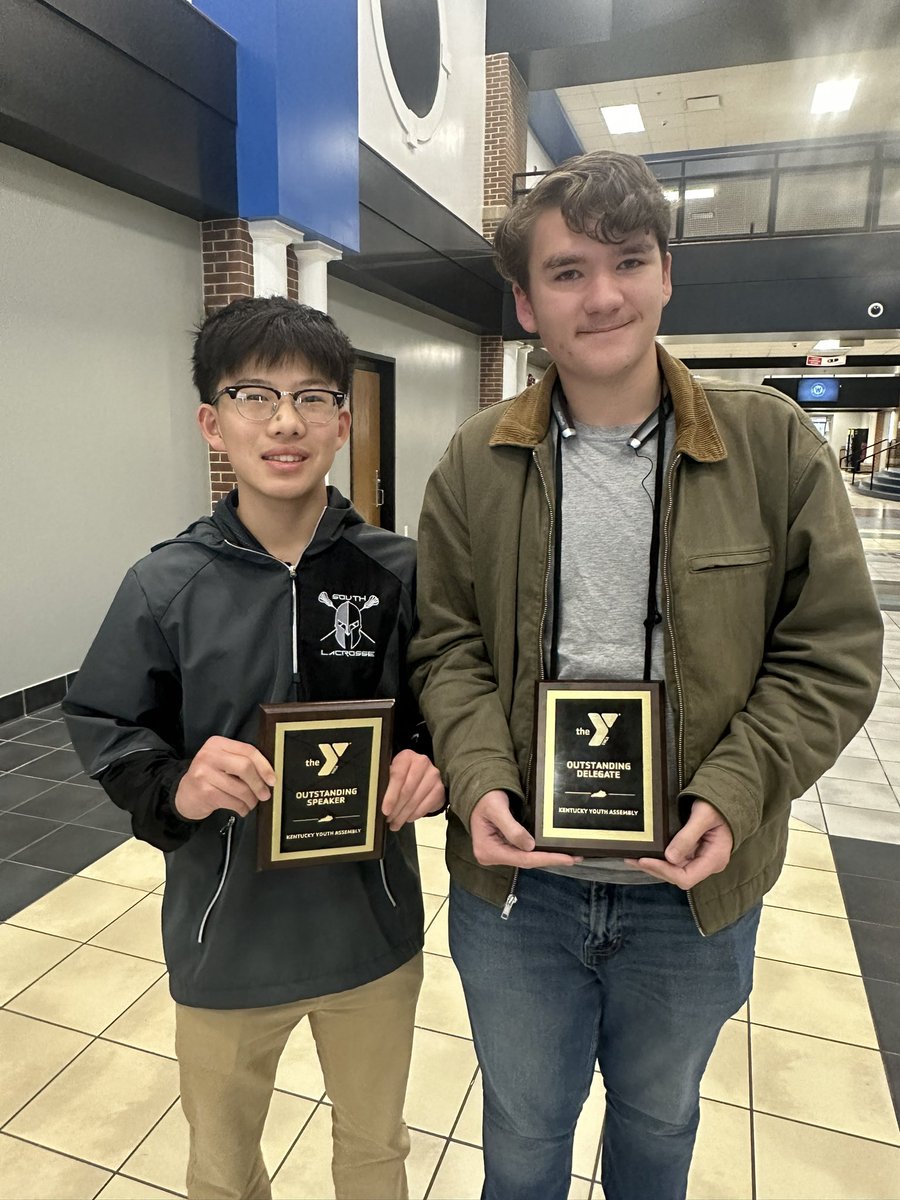 missrigginsmath's tweet photo. What a fantastic KYA conference with these Spartans! They represented our school so well as they debated bills with other students at our State Capitol building. We are especially proud of Kenny Chen and Max Davis for winning Outstanding Speaker and Outstanding Delegate! ⚔️ https://t.co/bgHs55nBxV