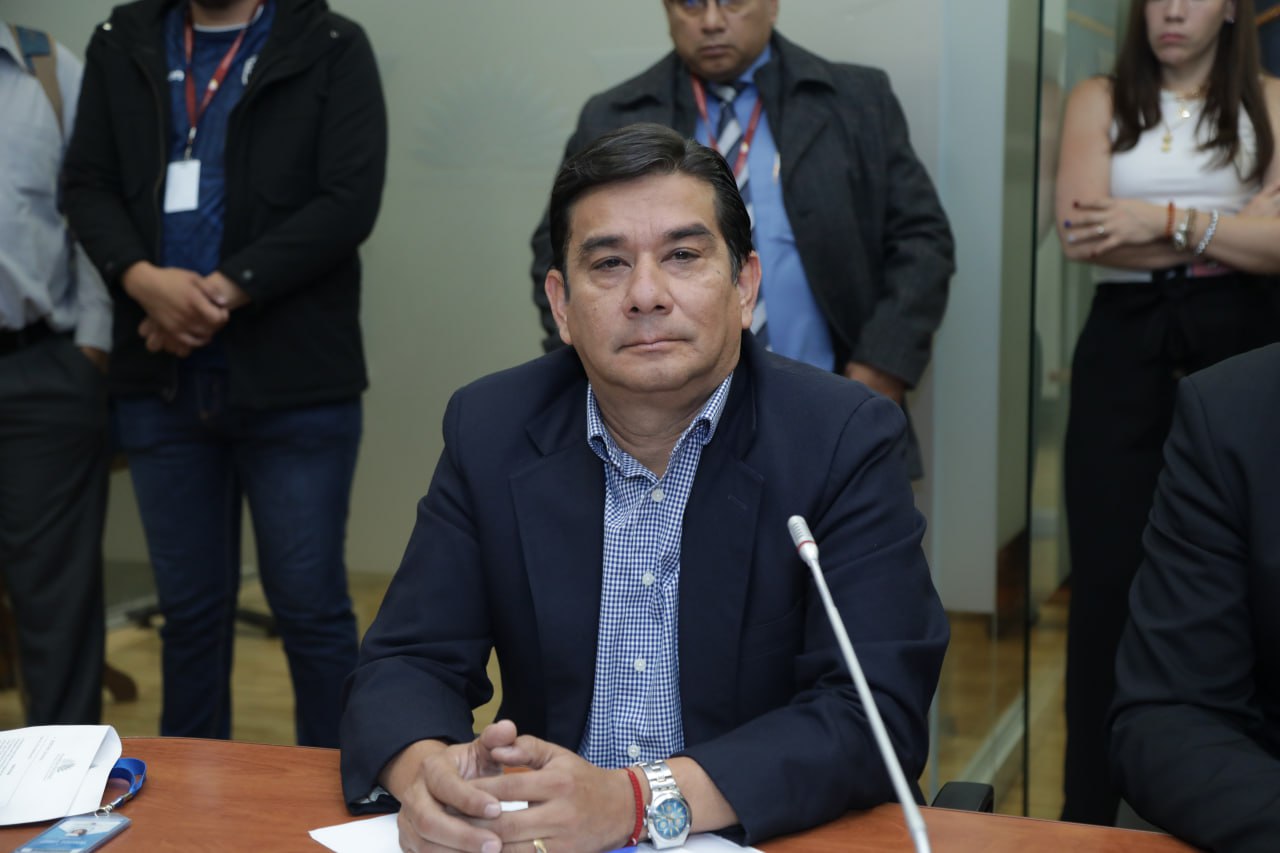 Asamblea Nacional on X: "En @FiscalizacionAN, el legislador @AlvaradoCampi52 señala la importancia del trabajo que se realiza en territorio, pues existen rincones del país que no poseen el servicio de salud adecuada. #