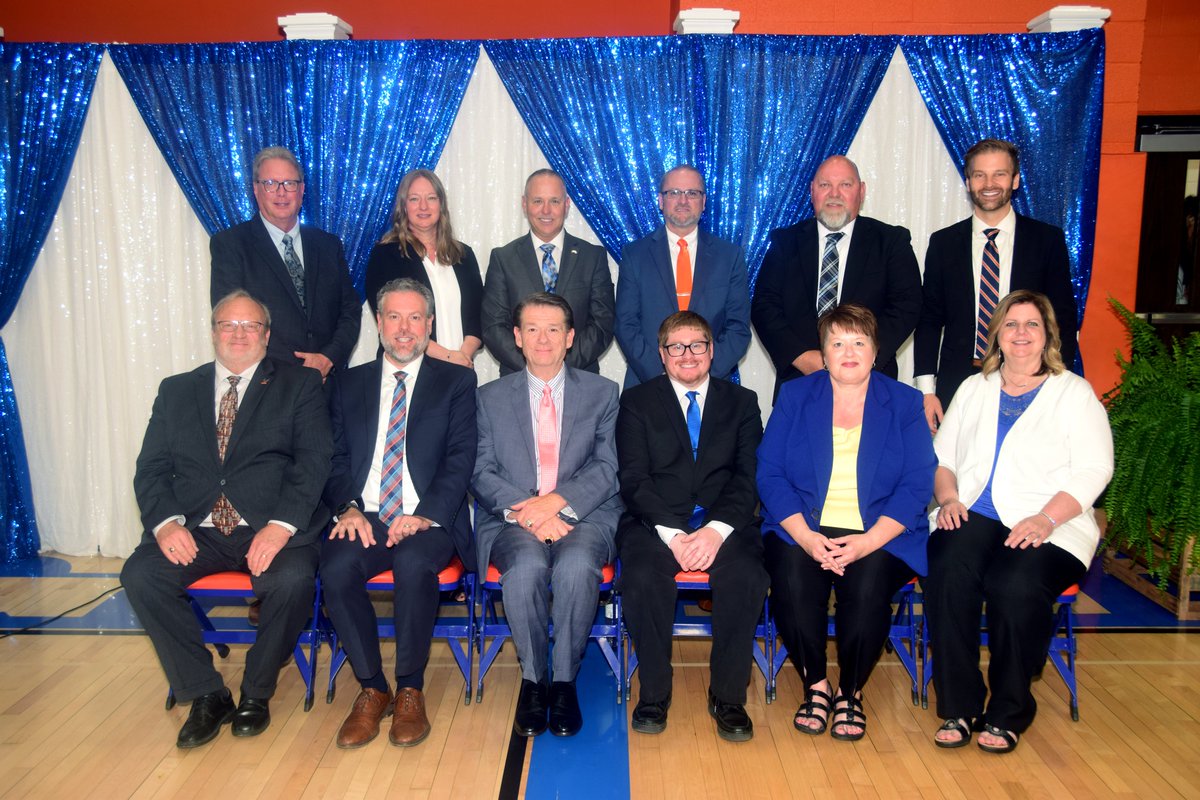 Vienna High School tweet media