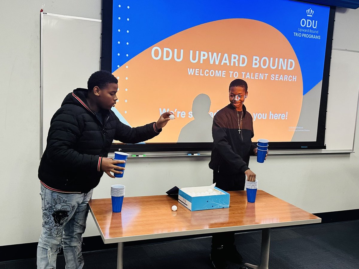 CradockMS's tweet image. Our Admirals had a great visit to ODU! Shout out to Ms. Davis for all she does for us! #CMSpride #PPSshines #UpwardBound #WeRunAsOne @SLMillaci @nicscud @ebracyPPS @DrKisha_Pender @JoyCoppage @drsheriedavis
