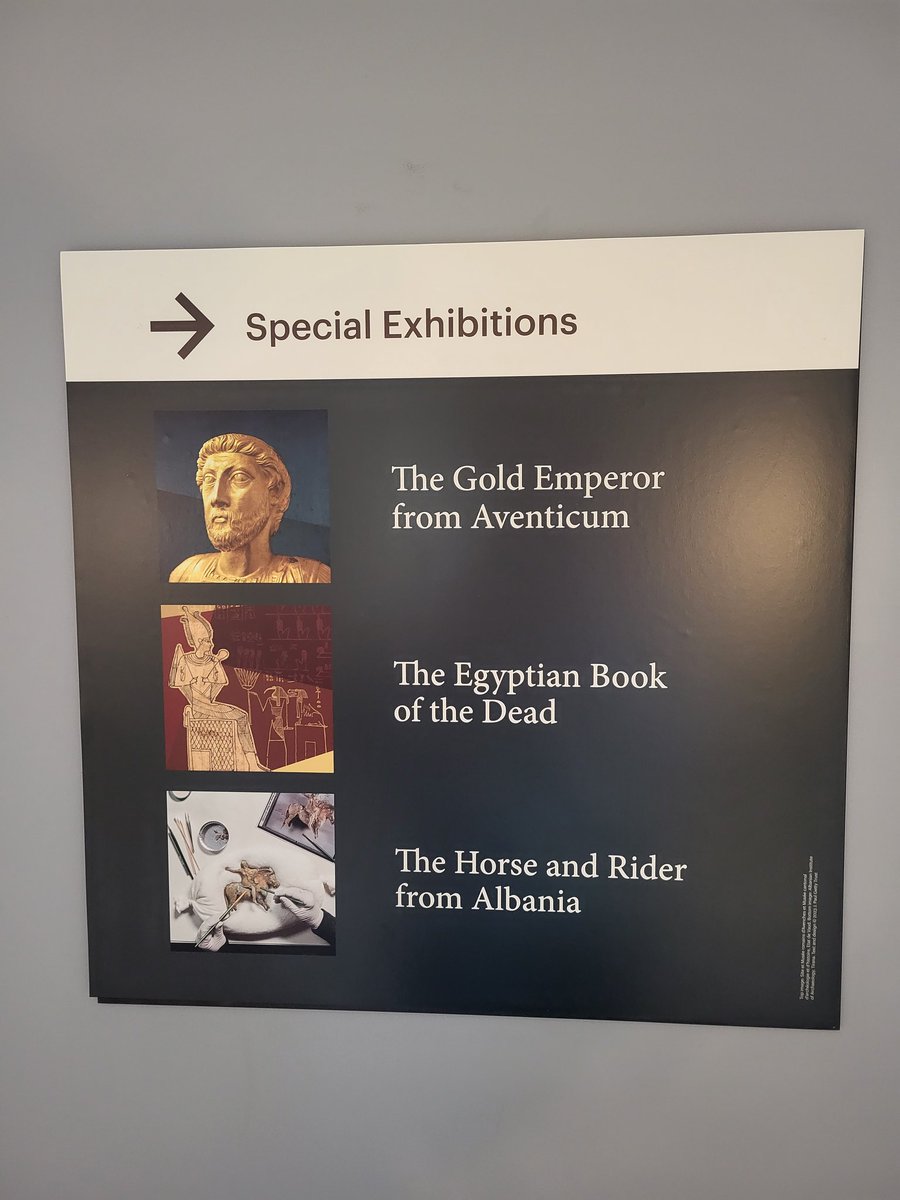 Ritterton's tweet photo. Just realized that I did not share any pictures of the incredible #GoldenEmperor bust exhibited at the @GettyMuseum #GettyVilla.
This was an incredible piece to see. There were other items from #Aventicum that I will post, but this bust of #MarcusAurelius was just amazing. https://t.co/WHogpCL0PB