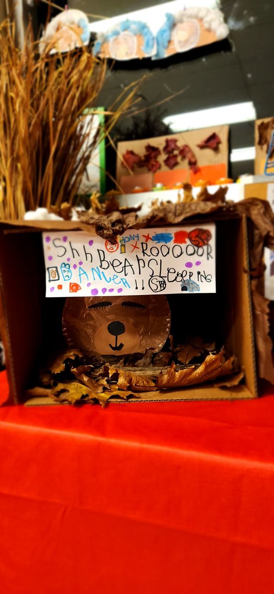 Shh! Bears sleeping! 🐻 
<a href="/KanataHighlands/">KanataHighlands</a>
#kindergarten #science #hibernation #artandcraft