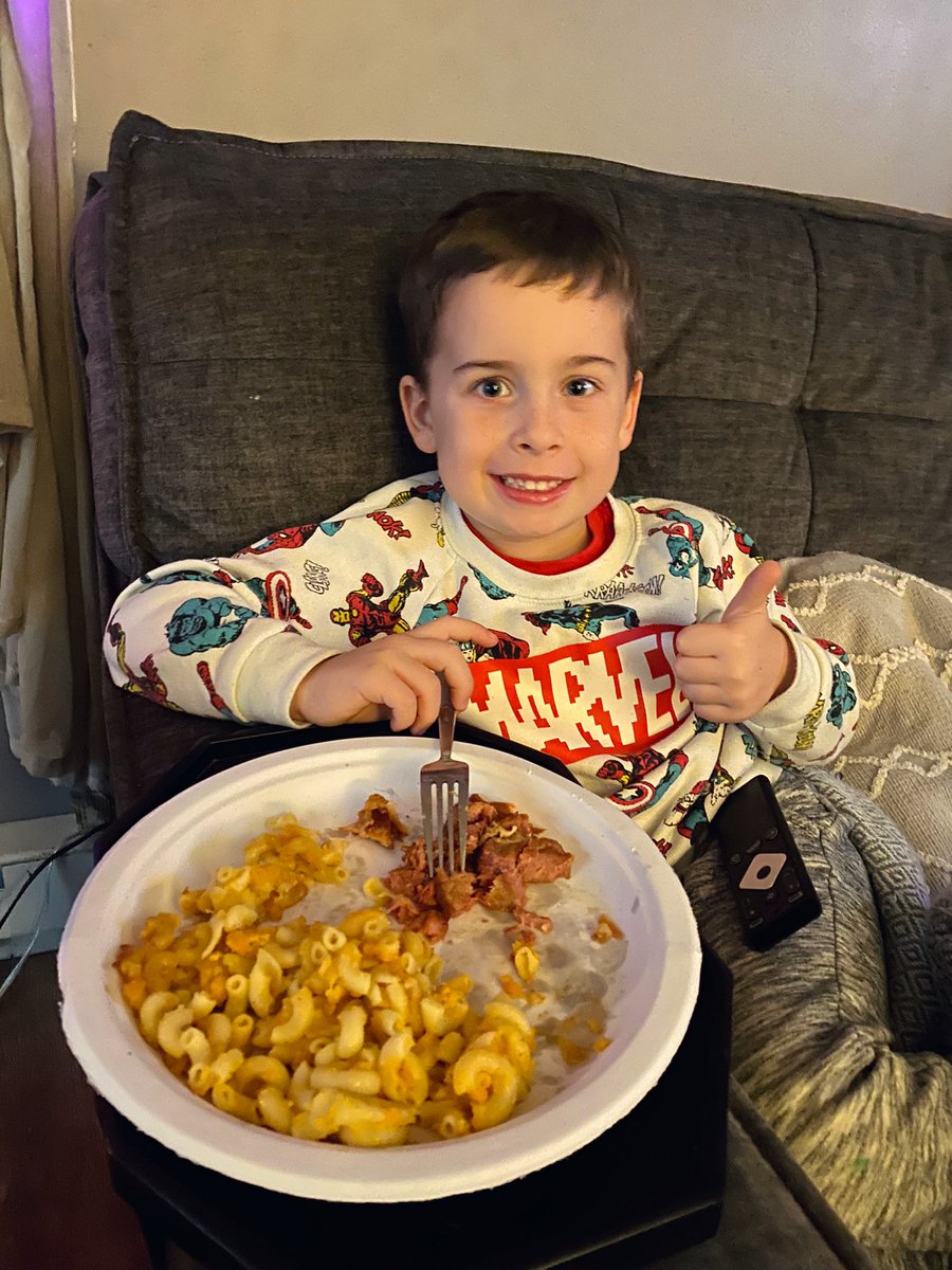 JOC (@msorzvhs) on Twitter photo If there’s 1 thing about Varina, we’re always gonna look out for the family. This Mom has been sick for days but <a href="/VHSCulinaryArts/">VHS Culinary Arts</a> hooked us up with some to go plates so the boys could enjoy a home cooked meal & I can get some rest. Carson rates the Mac & Cheese A+ 🤩 THANK YOU! If there’s 1 thing about Varina, we’re always gonna look out for the family. This Mom has been sick for days but <a href="/VHSCulinaryArts/">VHS Culinary Arts</a> hooked us up with some to go plates so the boys could enjoy a home cooked meal & I can get some rest. Carson rates the Mac & Cheese A+ 🤩 THANK YOU!