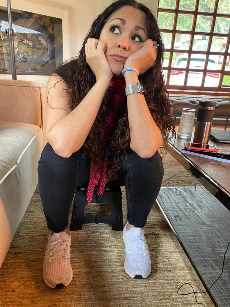 Esto es parte del detrás de cámaras de <a href="/mujeresimpares/">Mujeres Impares</a> ¿Ya siguen la cuenta para que vean más sorpresas? #MujeresImpares <a href="/mariainesguerra/">María Inés Guerra</a> 🤣