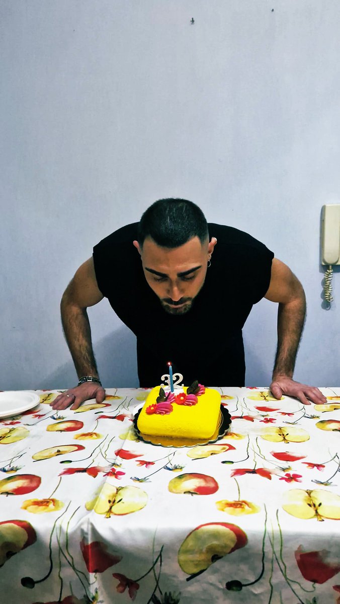 ange1191's tweet photo. #HappyBirthday https://t.co/w0dIVBIirk