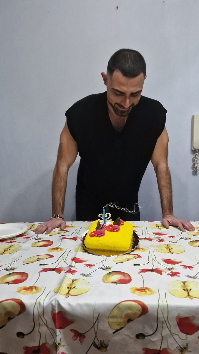 ange1191's tweet photo. #HappyBirthday https://t.co/w0dIVBIirk