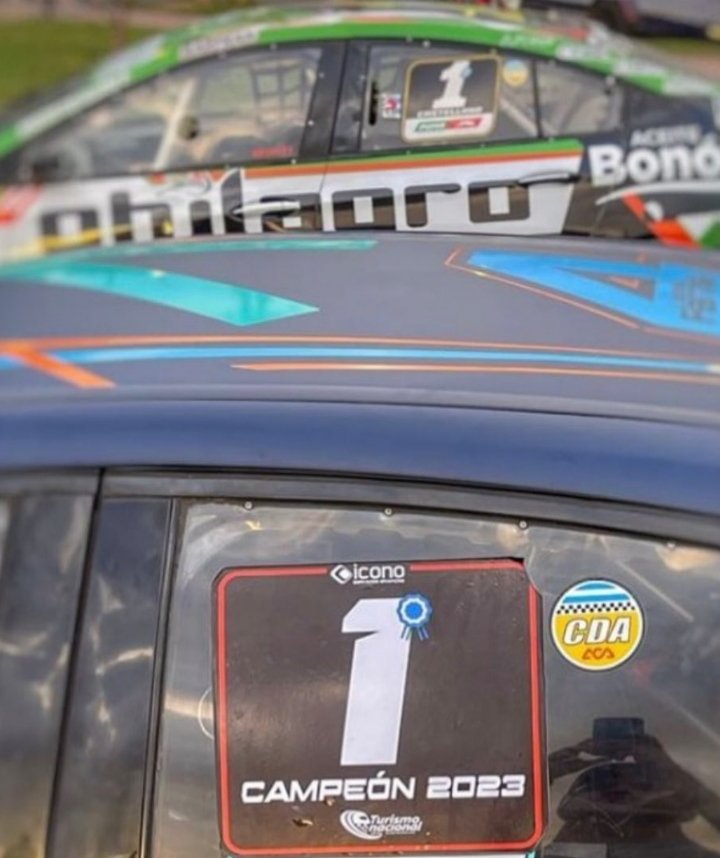Los que criticaban al Mauro por rebolear la radio y por hacer estrategias raras, adentro 2022 adentro 2023
<a href="/EquipoMG_C/">Equipo MG-C Pergamino</a>