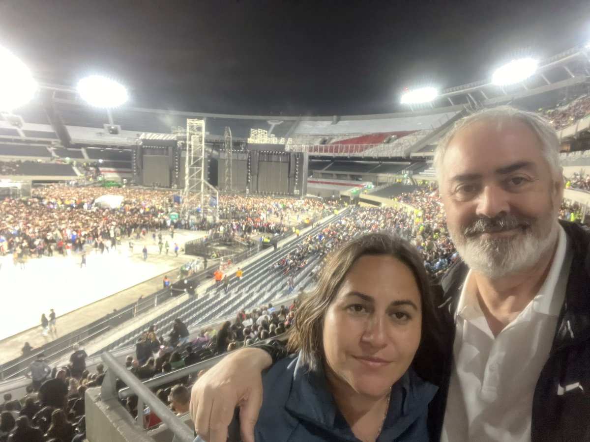 Ale_Bodart's tweet photo. Haciéndole el aguante a Roger Waters. Palestina triunfará!!!! https://t.co/iCmO6V28fu