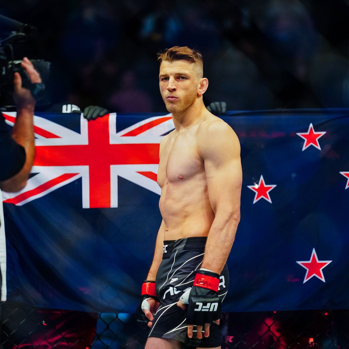 mma_orbit's tweet image. 🚨| Dan Hooker is OUT of his scheduled #UFCAustin bout with Bobby Green next weekend.

Hooker has re-injured the same arm that he injured in his last fight against Jalin Turner.

[per @ChrisReive]

#UFCAustin #UFC #MMA