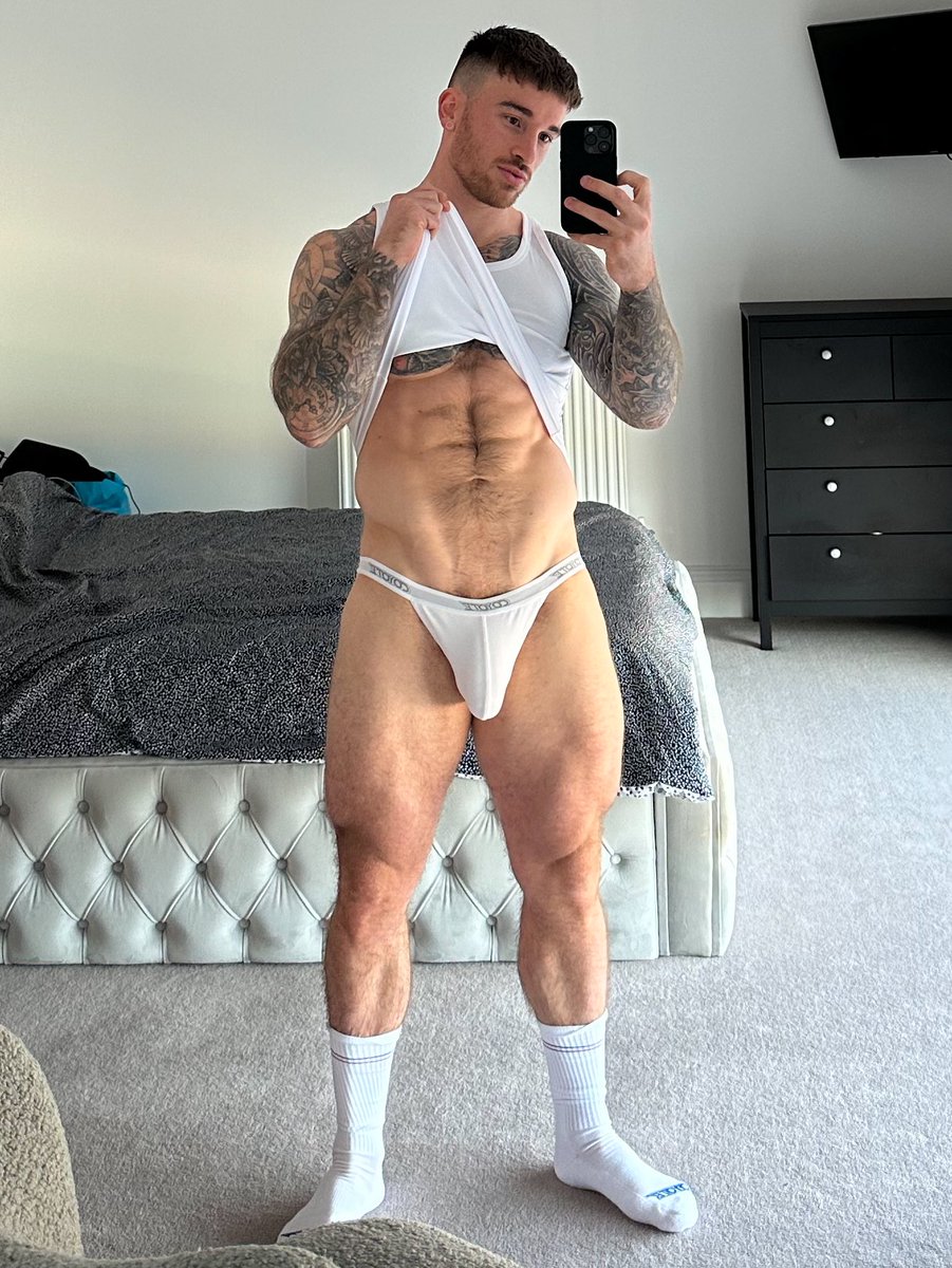 OnlyFans.com/hatts17 for my exclusive content 😉