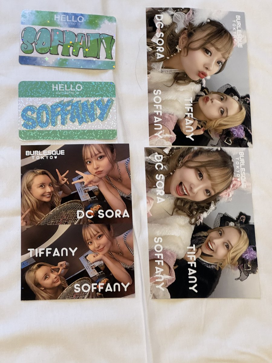 kazumasa1210's tweet photo. 11/21バーレスク東京ティファニーさんの5周年イベント参戦しました😊DCそらさんが素晴らしいブロマイドを製作していてプレゼント🎁してくれたので推しプラン追加しました👏大阪時代から仲良くしてくれてありがとうございます🙏🙏
@burlesque_T
@sora_burlesque
#バーレスク東京
#SOFFANY https://t.co/iw1Ahyz8wt