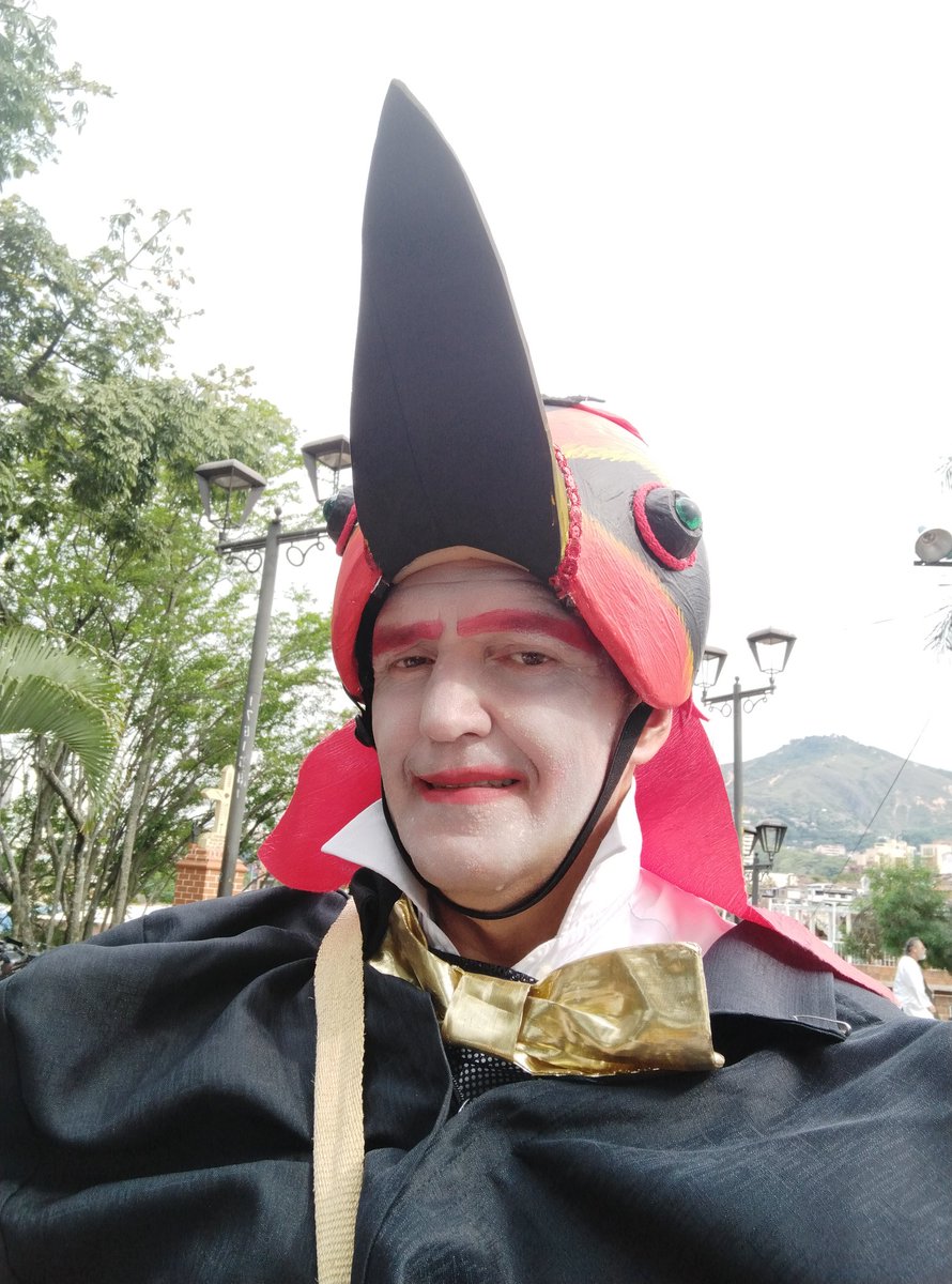 AlejandroLunaFa's tweet photo. Cachiporro, personaje del diplomado en cultura festiva, Cali nov 11 al 22 de 2023! @IPCCali @mincultura https://t.co/d8TdqDE1vb