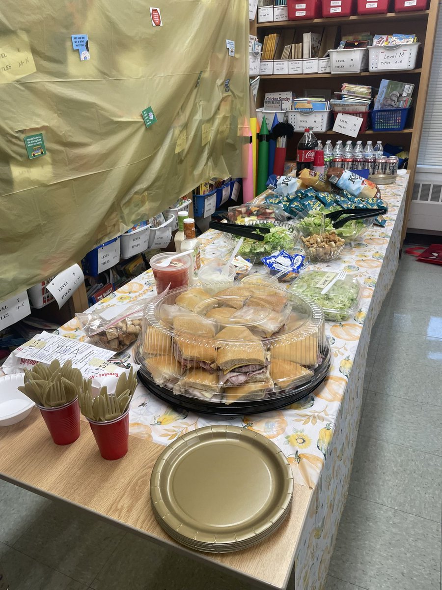 RomanskyAmie's tweet photo. Celebrating our exceptional SRPs @Englishvillage2 Thank you for all that you do for us every single day.  @GreeceTeachers @nysut https://t.co/owGYKVWRhY