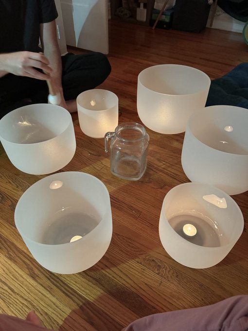 1 pic. My friends cast a healing spell on me ?♥️ https://t.co/5RfMtPH3FG