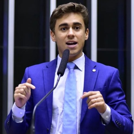 poponze's tweet photo. O deputado Nikolas Ferreira afirmou que homossexuais estão condenados ao inferno: 

“A distorção da sexualidade destrói famílias. Dois homens não conseguem reproduzir uma criança; duas mulheres também não”. https://t.co/hEgdX0EjWz