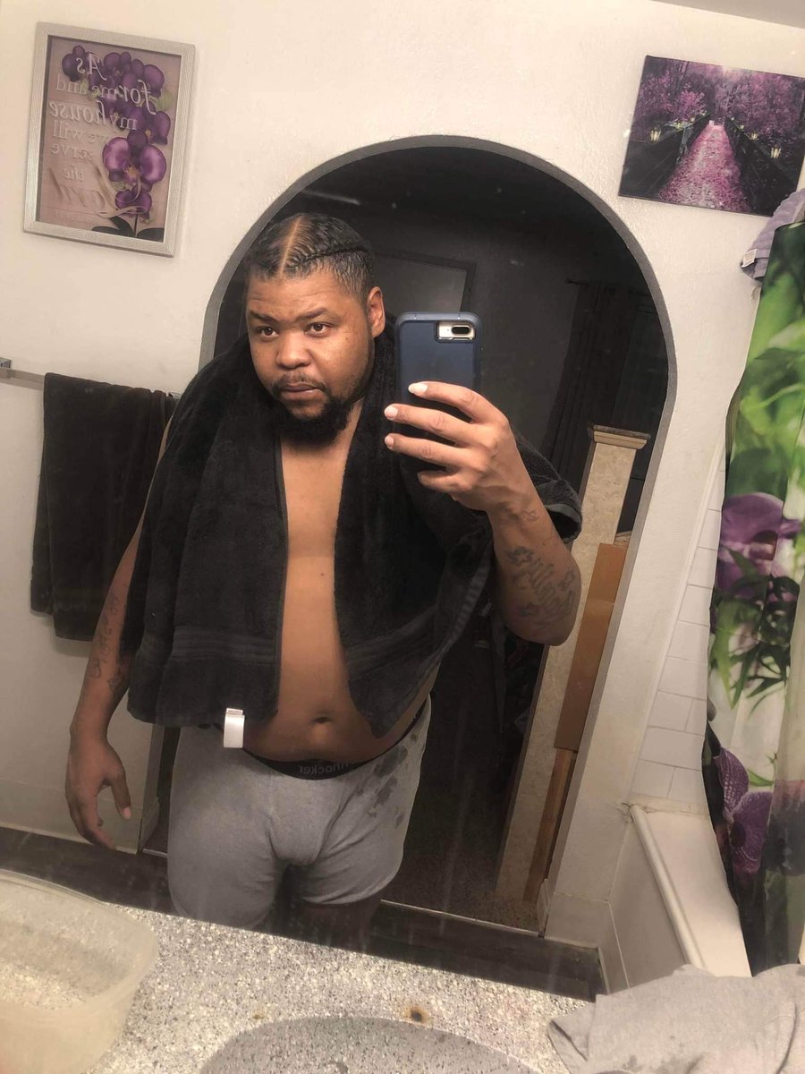 Dcapone37's tweet image. She like fat boys