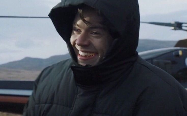 Harry Styles’ smile is so infectious.