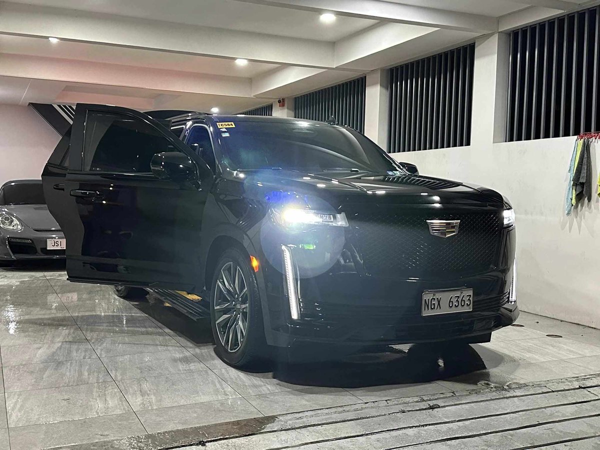 _boredriri's tweet image. “I’m a prisoner to my addiction. I’m addicted to a life that’s so empty and so cold I’m a prisoner to my decisions.”

#clouded #cadillac #carsofx #carsph