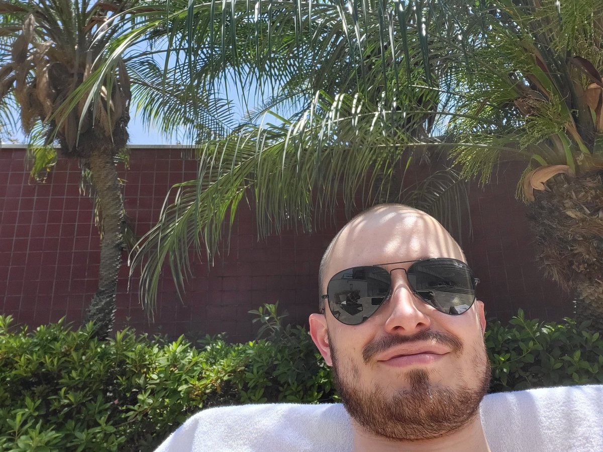 Just finished a very warm week in São Paulo for the Pokemon Latin America International Championships producing the TCG stream and meeting my team in person for the first time.

Next weekend is Poland Regionals, I might need to pack a slightly different wardrobe...