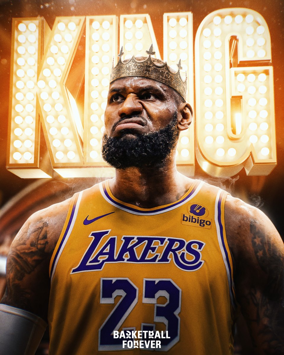bballforever_'s tweet photo. LeBron James is PLAYING OUT OF HIS MIND: 

🔸 Career-best FG% (58.6%)
🔸 Career best TS% (67.1) 
🔸 Career-best PTS/36 MIN (29.3) 
🔸 Leads NBA in restricted area FG% this season (81.7%) 
🔸 Leads NBA in 4th quarter PPG (9.2) 
🔸 Leads NBA in 4th quarter plus/minus https://t.co/ouvNEZBAq8