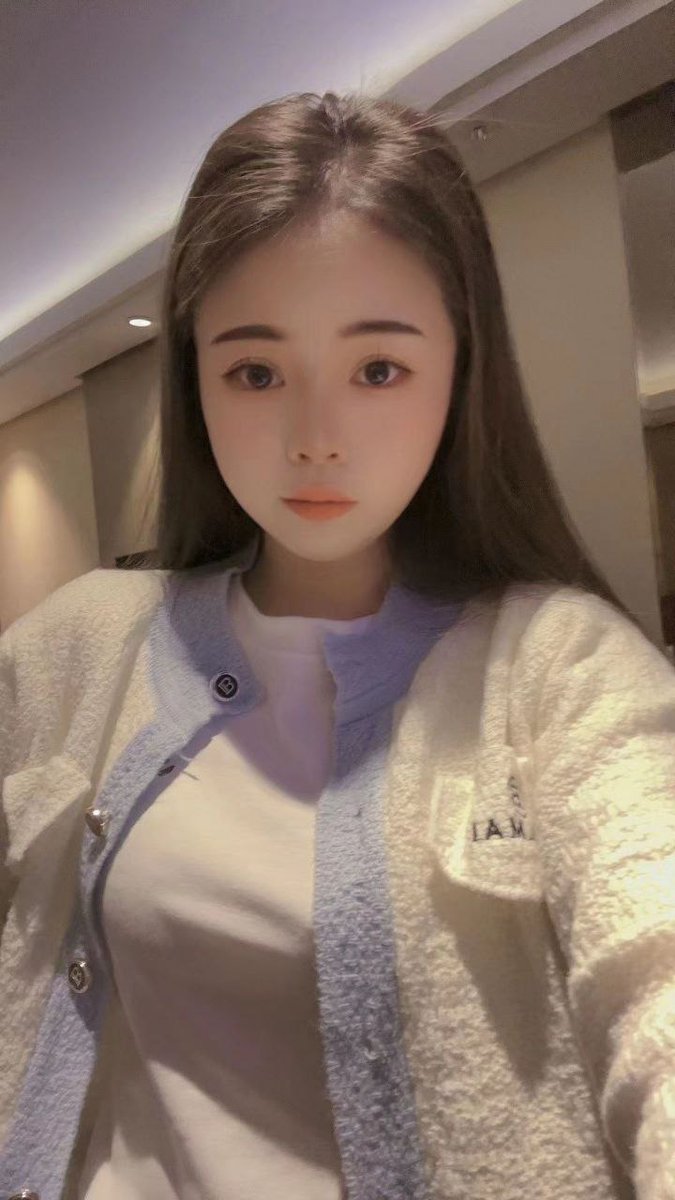 voithemfoco's tweet photo. 号码：53
位置：三亚吉阳区川中路
164/D听话懂事，微胖型女神，胸大坚挺，皮肤白。 600/p

置顶要妹子！
#三亚约炮 #三亚兼职 #三亚少妇 #三亚楼凤 #三亚上门 #三亚快餐 #三亚学生 #三亚品茶 https://t.co/RxEAZqMuBg