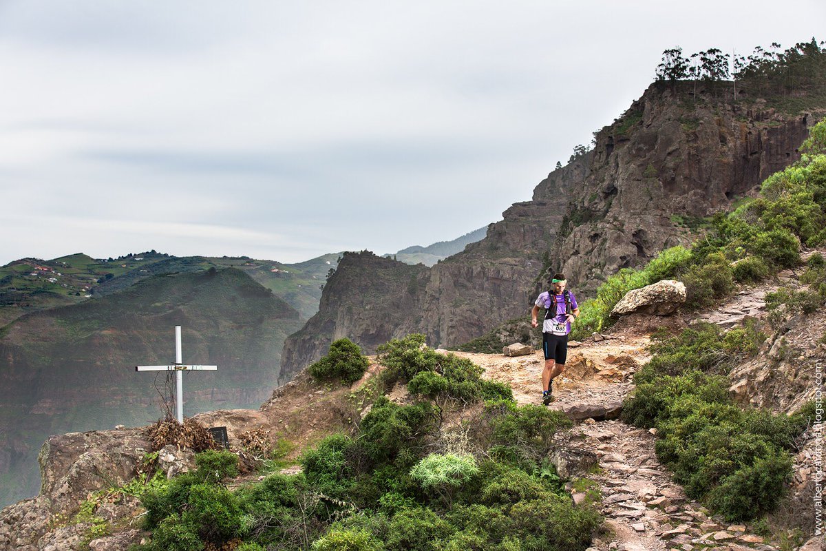 TerritorioTrail's tweet image. 📅 Hoy en Territorio Trail
⏰ 20:00 en @aragonradio 
🎙 XTrail Marathon Cup, 4 pruebas y el maratón de montaña como razón de ser.
🎙 @mountimeraces , trailrunning como escaparate de Zamora.
🎙 @LaSportivaSpain desde dentro.
🎙 @Tamadabatrail , la joya oculta de Gran Canaria.
🎙