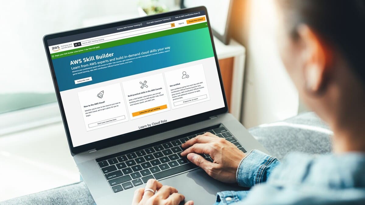 CeotechI's tweet photo. Amazon offre corsi gratuiti di intelligenza artificiale generativa
#AI #AIGenerativa #AIReady #Amazon #AmazonAWS #AWS #AWSEducate #Conoscenza #Corsi #Formazione #GAI #IntelligenzaArtificiale #Notizie #Novità #Tech #TechNews #Tecnologia

https://t.co/AKbtNKFBBr https://t.co/prB6pIJKxG