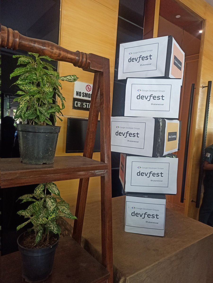 0xSunill's tweet image. Just wrapped up an incredible experience at Google DevFest in Bhubaneswar! 🌐💻 Soaking in the latest in tech, connecting with brilliant minds, and leaving inspired. Ready to take on new challenges! #DevFest #TechInspiration #Networking