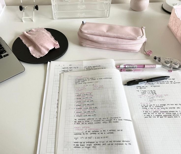 ➸ dicas para que você tenha uma redação com nota acima de 900+ ! 🪽* . ' 
#studytwt  •  #studytwtbr  •  #study