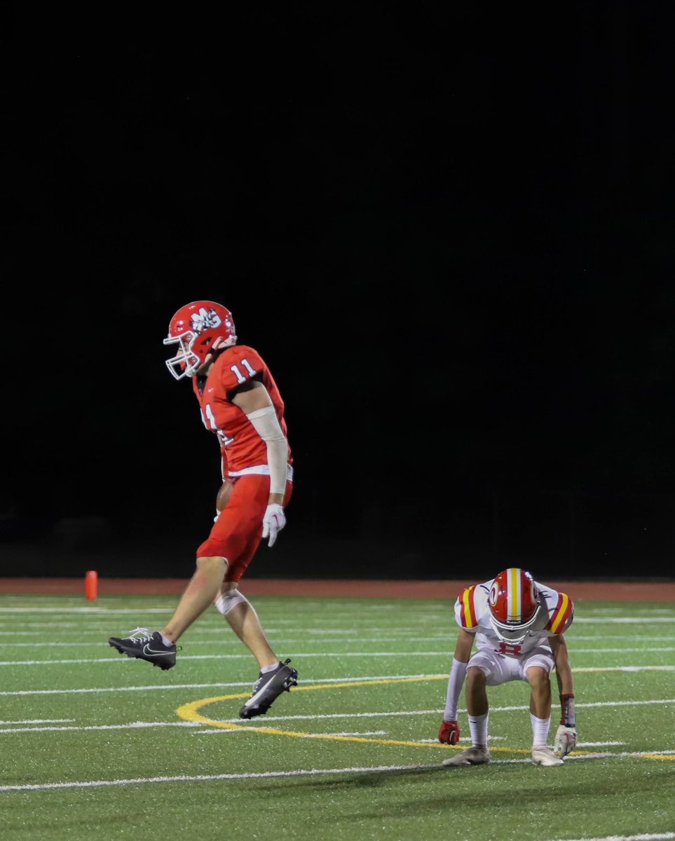 Junior Season Film
hudl.com/v/2McLfA