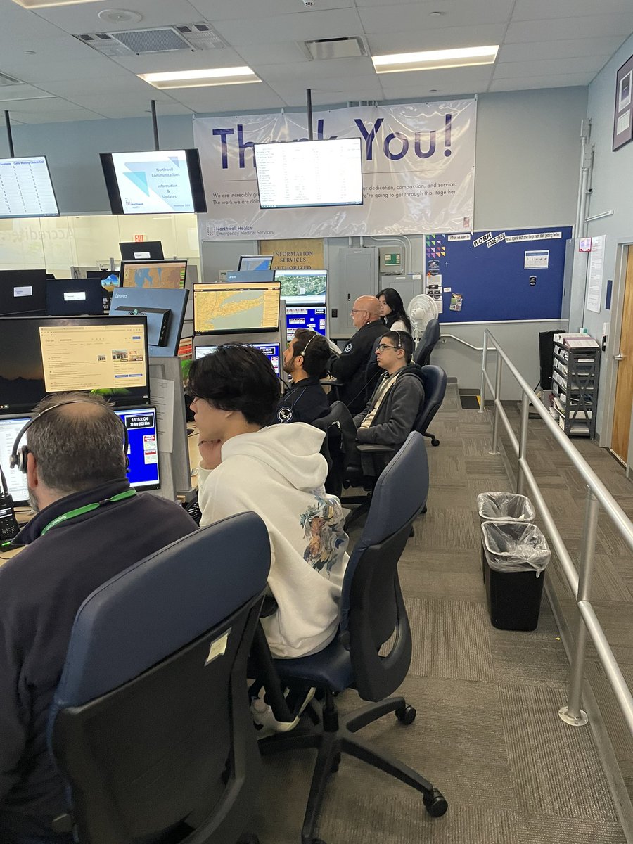 11th Graders in Mr. Wienclaw’s Healthcare Studies class went to the Northwell Health Center for EMS. Students listened to actual emergency calls, tracked ambulances and had an incredible hands on experience <a href="/MineolaUFSD/">Mineola UFSD</a> <a href="/whittneysmith_/">Whittney Smith</a> <a href="/NaglersNotions/">Michael Nagler</a> <a href="/mineolahs/">Mineola High School</a> <a href="/CoachWienclaw/">Tim Wienclaw</a>