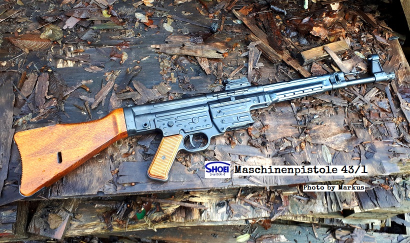 tomio_matsumoto's tweet photo. Maschinenpistole 43/1 replica model (Full Size Non Firing Museum Replica): The wonderful picture arrived from Markus in Germany!!! Danke Markus! #shoeiseisakusho
#modelgun
#モデルガン
#maschinenpistole431
#mp431
#germanrifle
#assaultrifle
#ww2reenactment https://t.co/jDqCNbJq2B