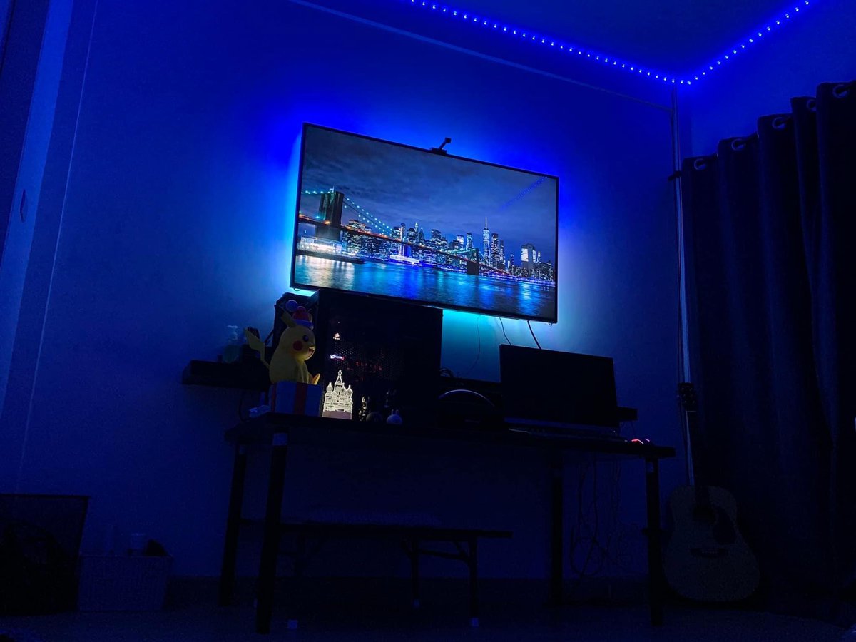 FewSoSAD's tweet photo. วันนี้มาแชร์ไอเดียตกแต่งห้องงับบบ 🥰
ให้ห้องนอนไม่น่าเบื่อ 
#Feelบอกต่อ #led #ตกแต่งห้องนอน #ledlight #แชร์ไอเดีย #cloudceiling
 
- LED Strip light ติดรอบห้อง กับขอบโต๊ะ 
🧡 พิกัด Shopee : https://t.co/kX64NrGVWt

- Govee ไฟติดหลังจอทีวี
🧡 พิกัด Shopee : https://t.co/5mRBYPhBOr https://t.co/MOICm4qBWO