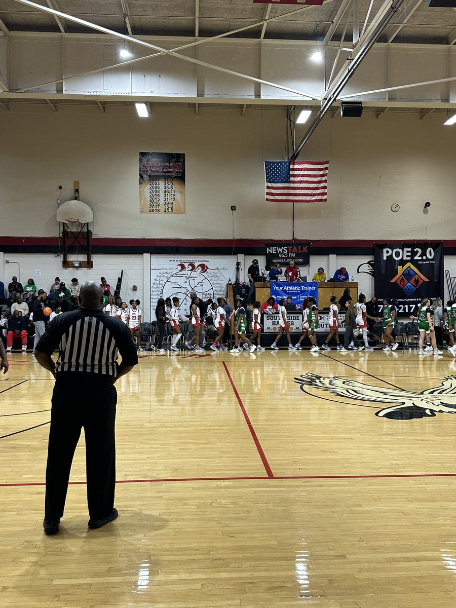 JmcssA's tweet photo. SSHS #HawkNation We are proud of our lady hawks tonight!!!! ❤️🖤🤍 @SSHSHawks https://t.co/ttomSRoEtZ