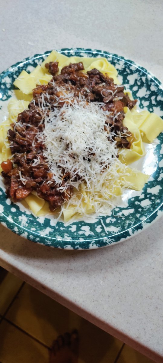ToCookToEat1's tweet photo. Made Lamb ragu with homemade pappardelle for my 🍯. I didn't want to clean the grinder so I diced the lamb. My pasta cutting skills need some work but it was very tasty. The pasta really stands out in this so homemade is definitely best #TwitterSupperClub #CookingisLove https://t.co/RZyQWqVqVr