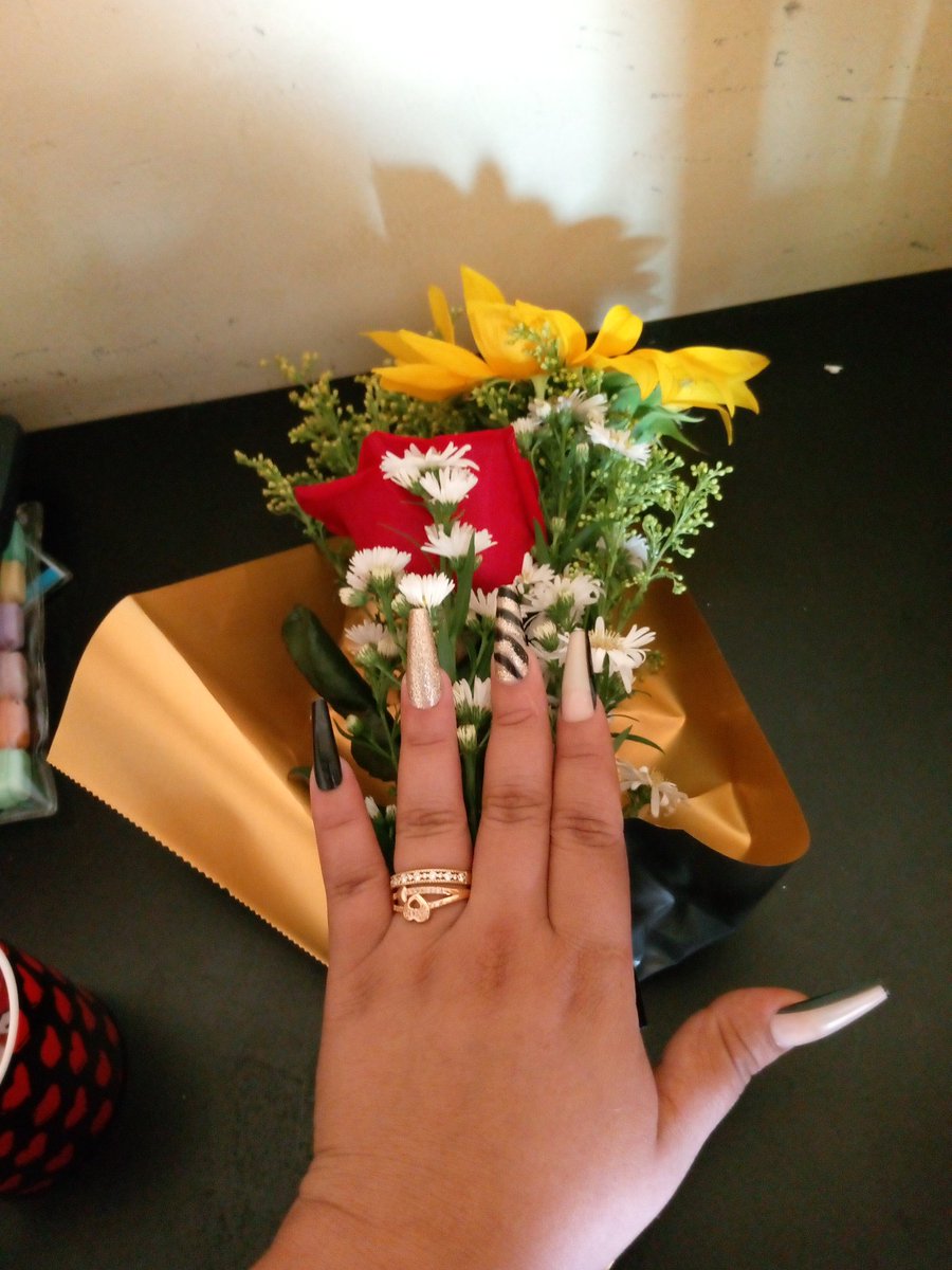KittyFlowers54's tweet photo. Me encantan los detalles ☺️
Les puedo comentar que la rifa ya se realizó y hubo ganador el número 34 🥳🥳🥳 https://t.co/KLqvtg45IJ