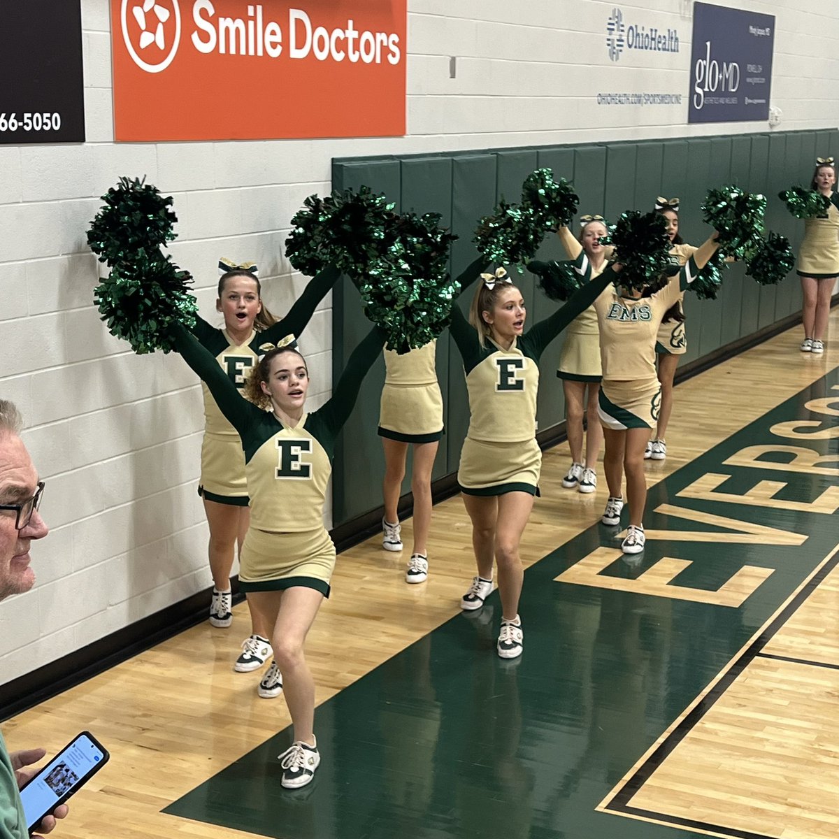 eversolecheer's tweet photo. Our court-side energy was off the charts tonight as we cheered on our boys basketball teams in their season opener! We are so pumped for the exciting season ahead! 🙌 #BasketballSeasonStart #SOAREagles https://t.co/q6CjpZREV4