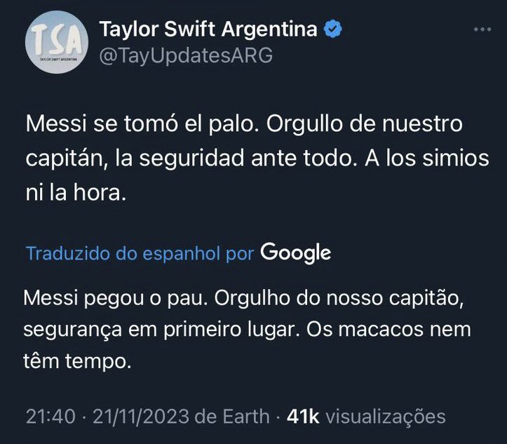 updateswiftbr's tweet photo. Hoje, lamentavelmente, o fandom brasileiro sofreu mais um ato racista. Esse CRIME já está virando rotina. Vamos fazer de tudo para que essa barbaridade não continue se repetindo no nosso meio. Por favor, denunciem qualquer manifestação desse tipo de intolerância! https://t.co/KqsFXtThW5