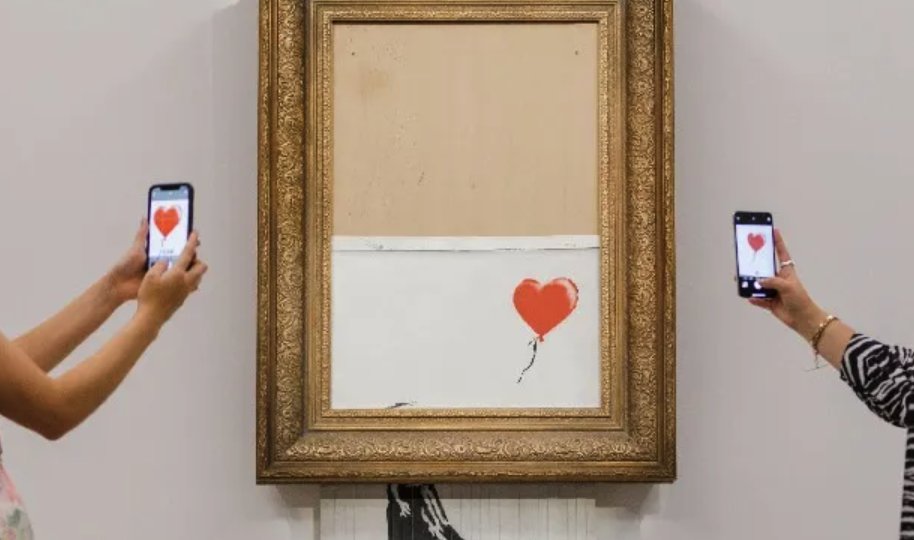 Banksy’s real name might've been revealed thanks to a 20-year-old minidisc found in a cupboard During the interview he's asked if it’s okay to use his full name, namely “Robert Banks, ' but Banksy corrects them, saying, “It’s Robbie' READ MORE ➡️ uproxx.com/viral/banksy-m…