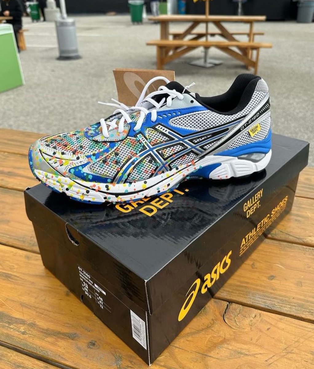 The scammer ASICS are growing on me.