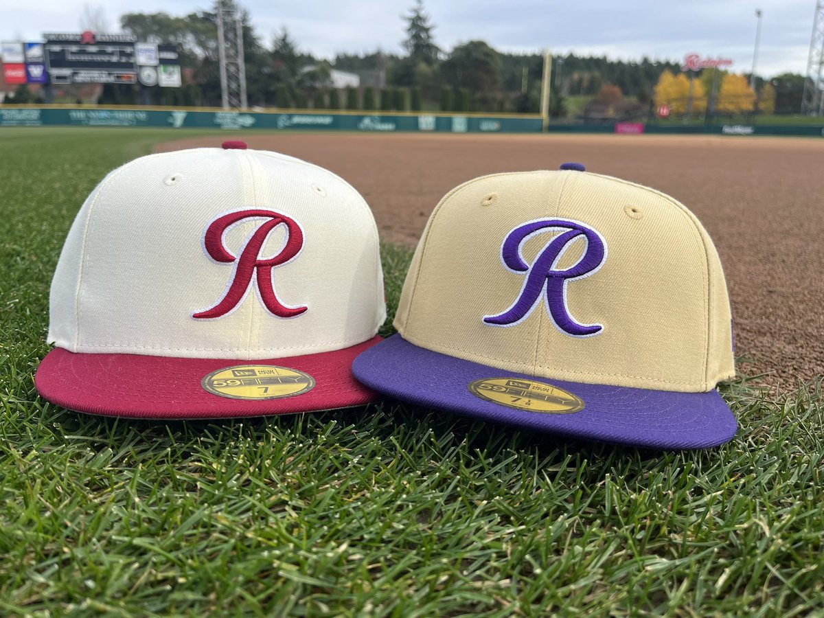 🍎Apple Cup Hat Giveaway🍎 Retweet this post to be entered to win the hat below of your choice. Must follow account to win. Winner will be randomly chosen tomorrow at 7pm. rainiers.milbstore.com/search?q=Colle…