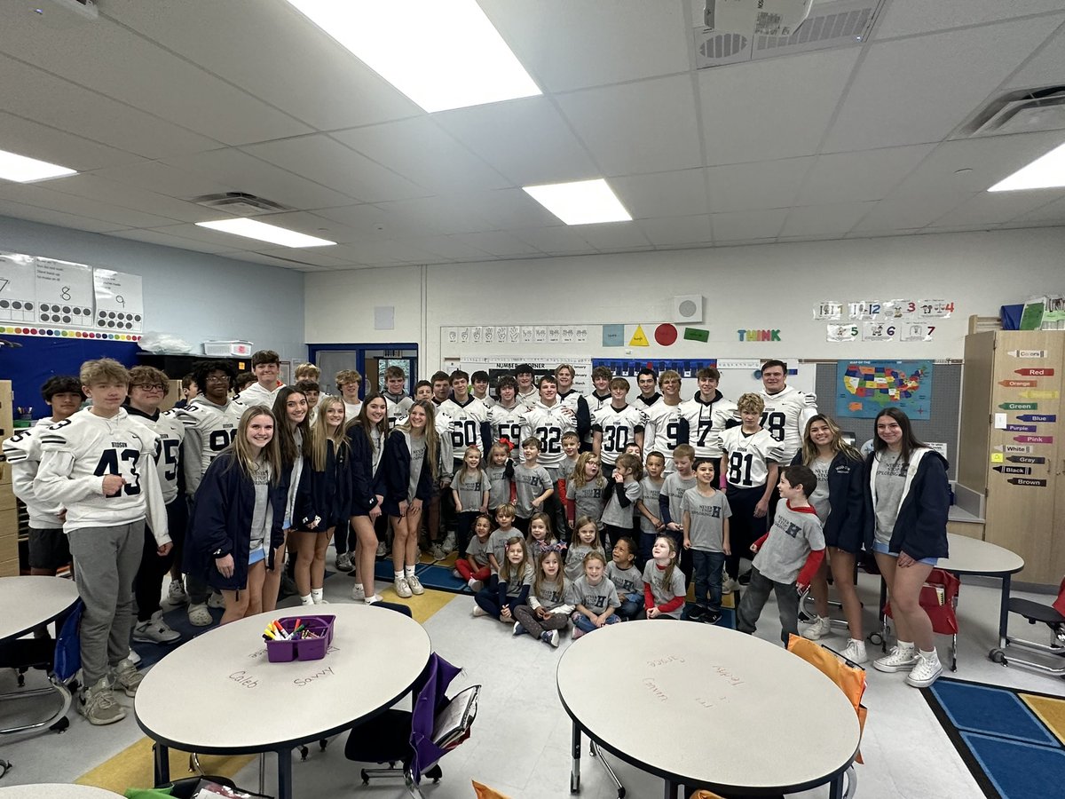 Miss Reynolds tweet media