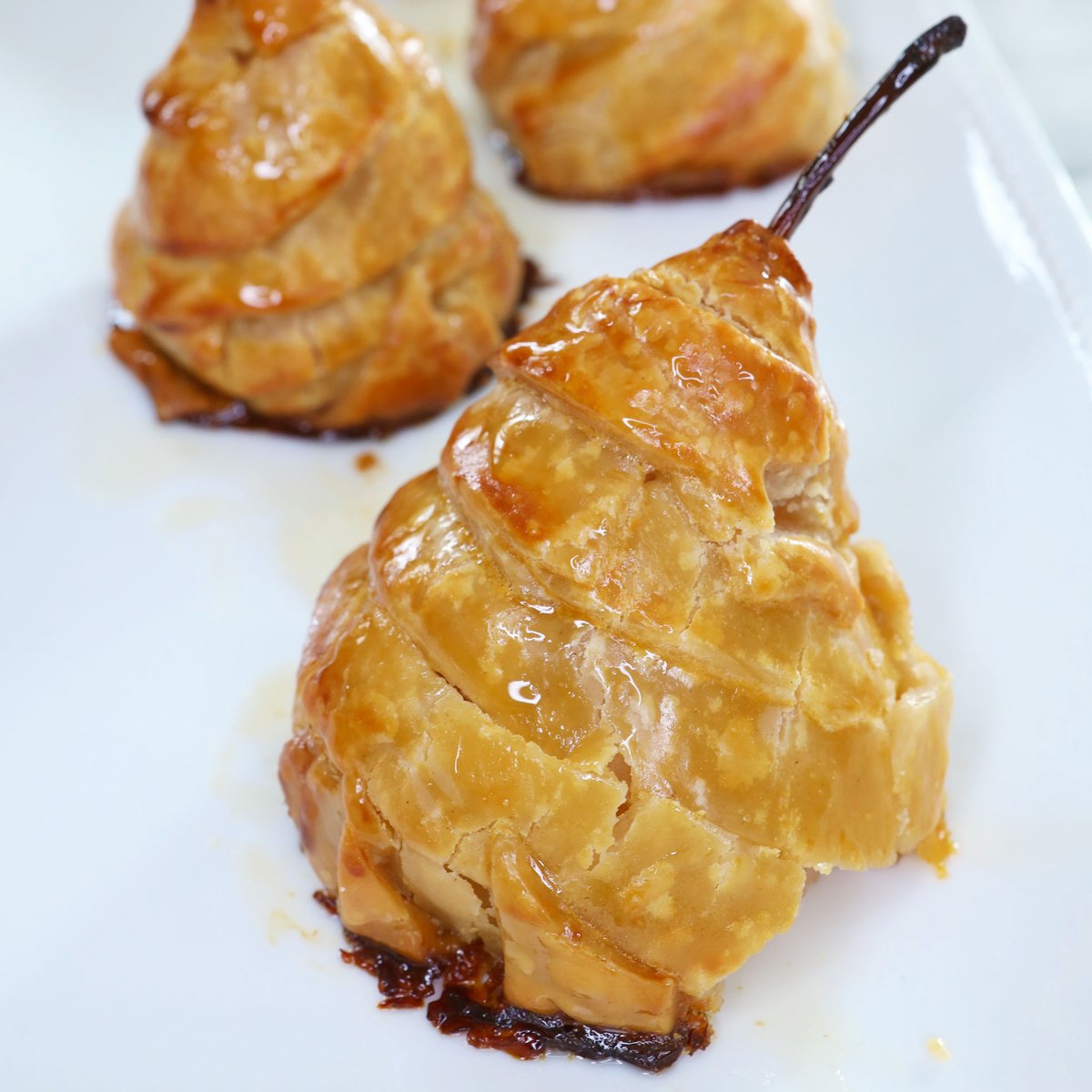 This is Better than Pie, Honey Pear Puff Pastry Dessert for thanksgiving... youtu.be/6X7xDND4-_k?si… via <a href="/YouTube/">YouTube</a>
