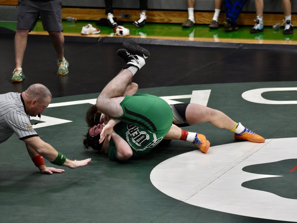 GBWrestlers's tweet photo. Brayden Schultz leaving it all on the mat @ Cloverdale #GBWrestlers https://t.co/47V3gwBzee