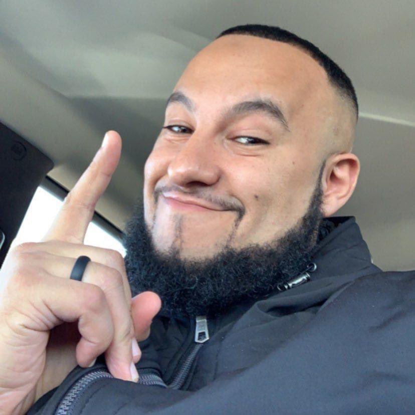 StopAntisemites's tweet photo. Dr. Abdelrhman Maher Abo-Zed is a New Jersey based physician who:

- refers to the worlds only Jewish state as a “TERRORIST”
- states “do not take the Jews and Christians as allies”
- Wishes to fighting alongside Hamas terrorists 

Are patients safe in this man’s care? https://t.co/TvYV9GxEam